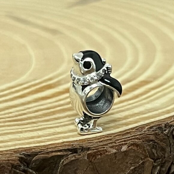 Pandora Skiing Penguin Bead Charm - Picture 5 of 7